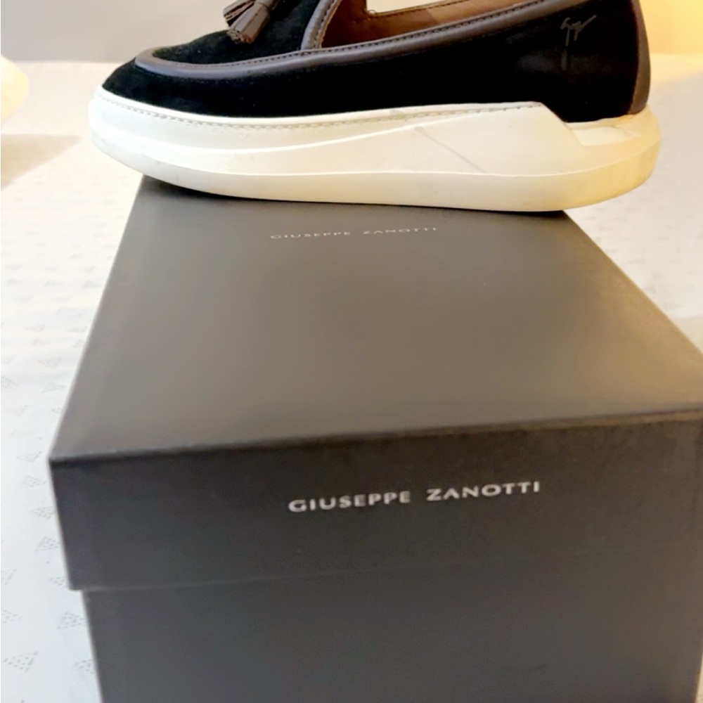 Giuseppe Zanotti Men's Black and White Loafers